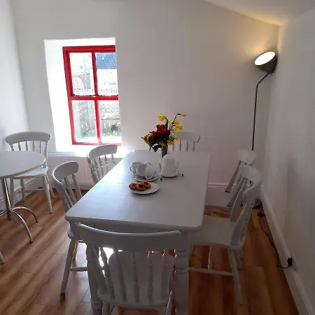 Donegal Thatched Tatil Evi *