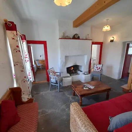 Donegal Thatched Cottage *